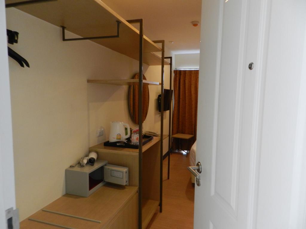 Klean Residence Hotel Bangkok Extérieur photo